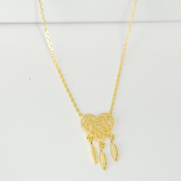 SueSue Jewelry - NWT Heart Dreamcatcher Necklace 18K Gold Plated